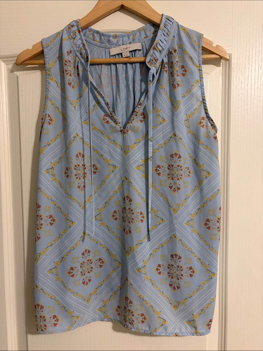 LOFT Light Blue Sleeveless Tie-Neck Floral Print Top